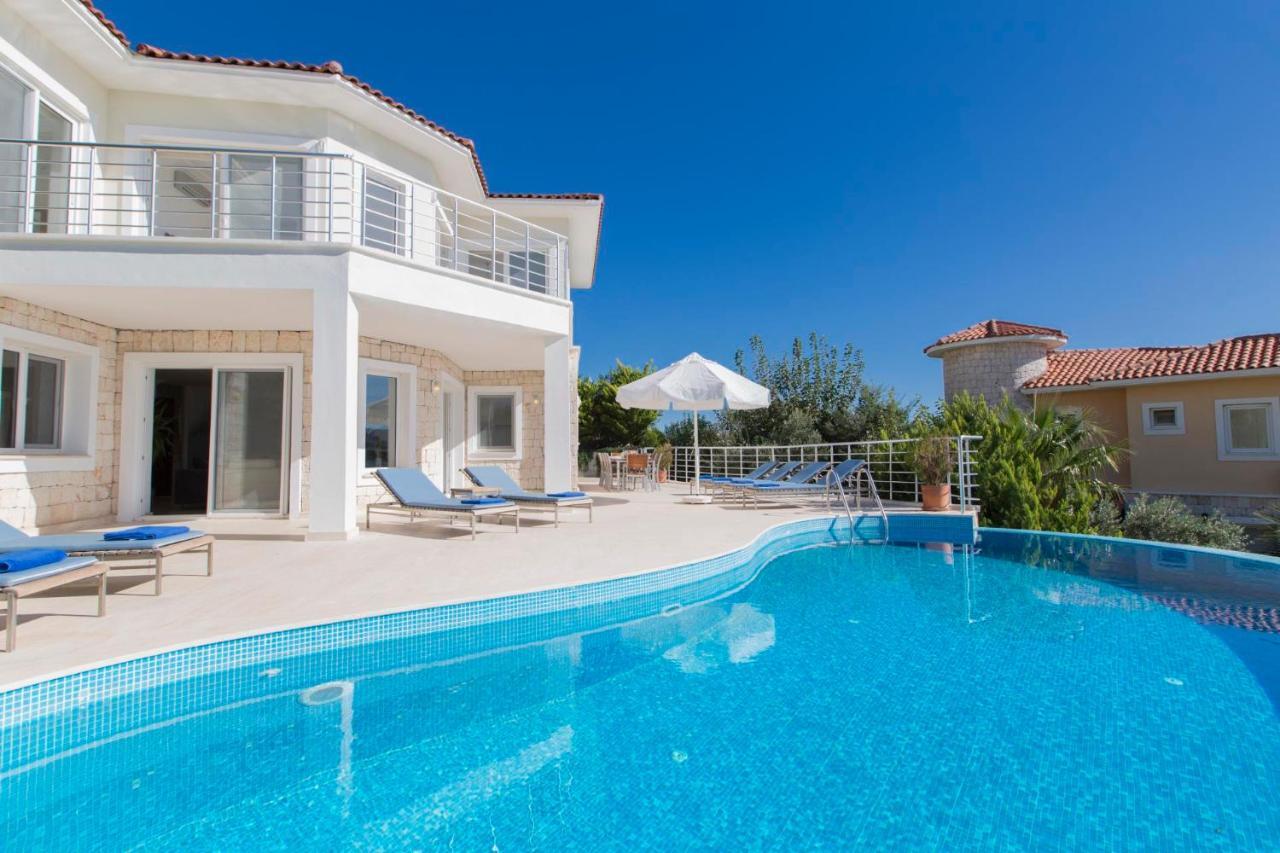 Iskenderun Villa Sleeps 10 With Pool And Air Con Yenikoy  Exteriör bild